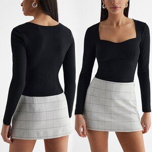 Express Black Ribbed Sweetheart Seamed Long Sleeve Tee - Size M